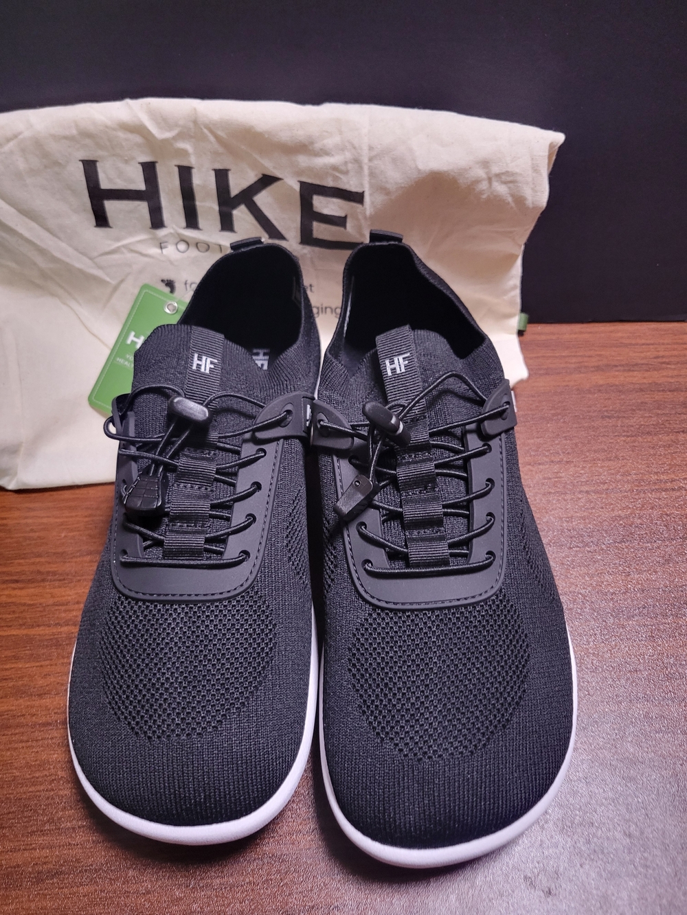 Hike Footwear Men’s 9-9.5 Woman's 11-11.5 Black Knit Lace-Lock Sneakers